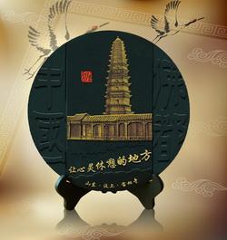 西安精美炭雕工艺品 赏玩于笔筒与看盘中的艺术生活